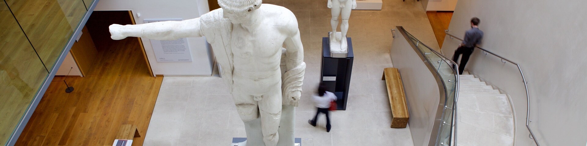 Ashmolean Museum featuring a statue or sculpture
