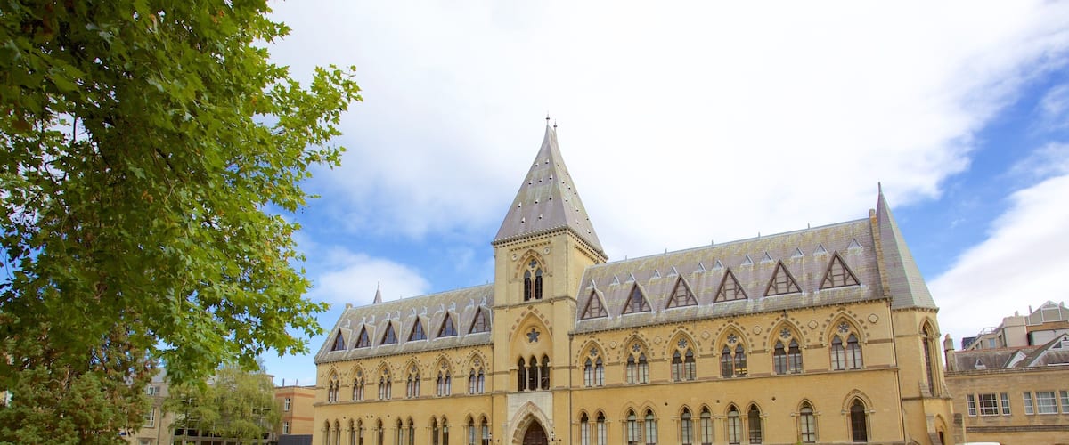 Oxford University Museum of Natural History which includes heritage architecture, heritage elements and a garden