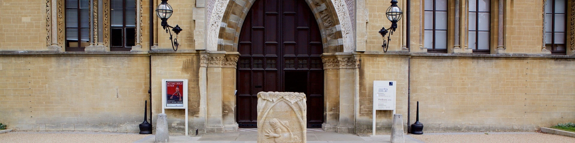 Oxford University Museum of Natural History featuring heritage elements