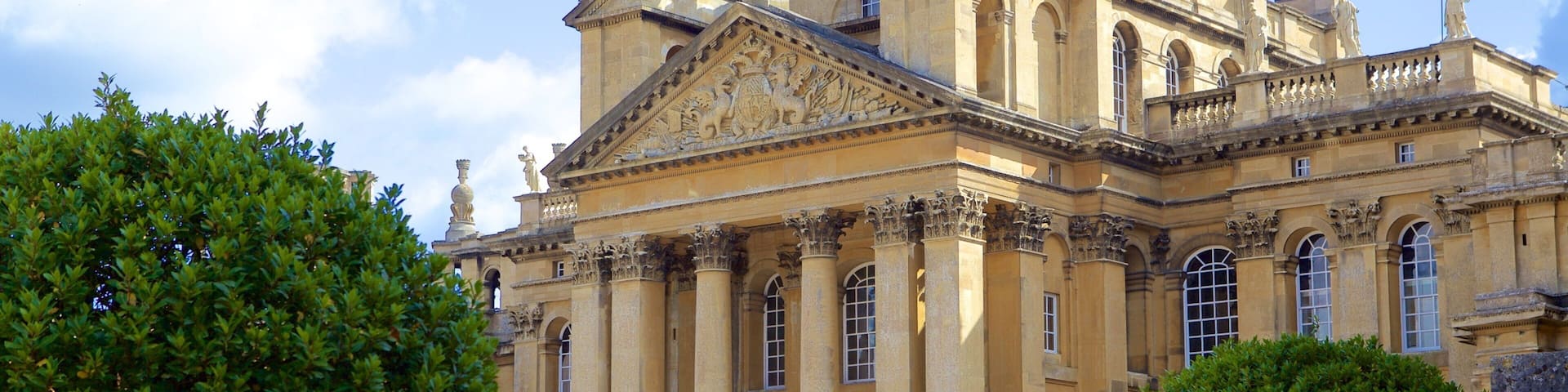 Blenheim Palace welches beinhaltet Geschichtliches und historische Architektur