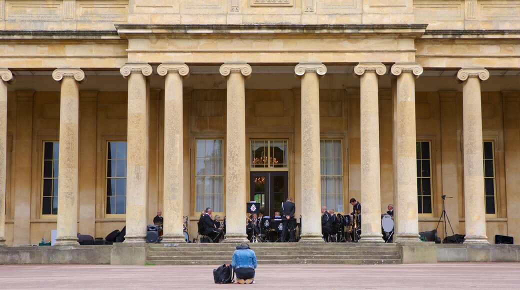 Pitville Pump Room featuring heritage elements, music and performance art