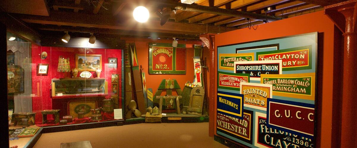 National Waterways Museum inclusief bewegwijzering en interieur