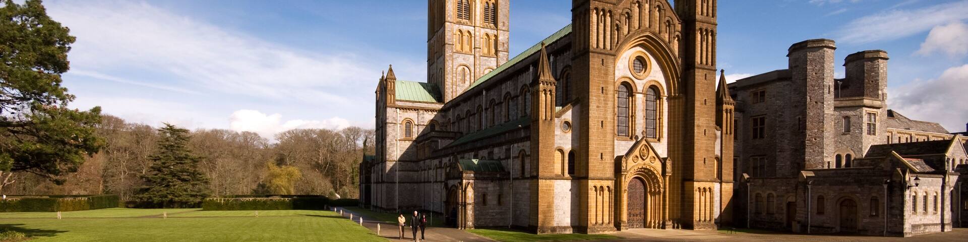 AY07CR Buckfast Abbey located in the South Hams district of Devon on the edge of Dartmoor. Image shot 03/2008. Exact date unknown.