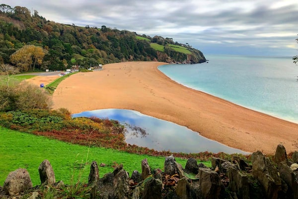 Sunny day at Blackpool Sands, Devon #LifeAtExpedia