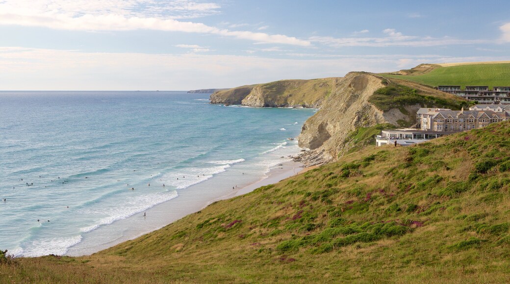 ウォーターゲート ベイ フィーチャー 家屋, 静かな風景 と 岩の多い海岸線