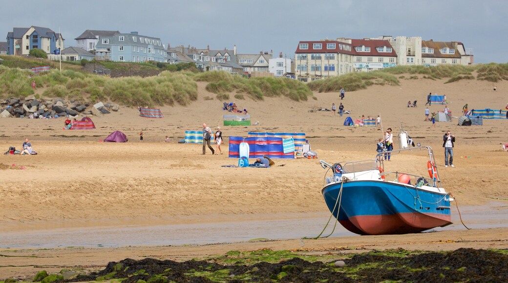 Bude Beach which includes boating, a coastal town and a beach