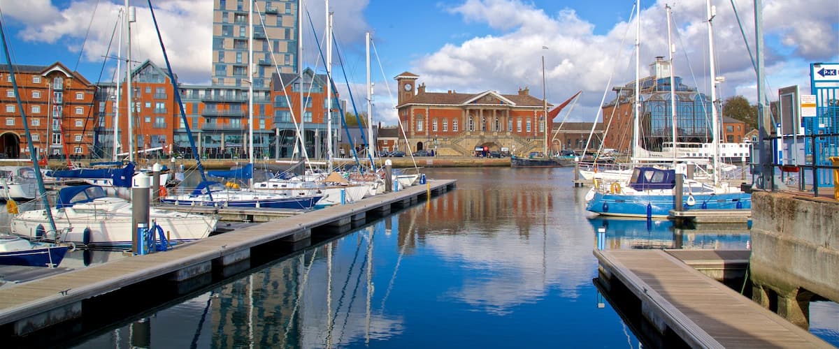 Custom House johon kuuluu lahti tai satama