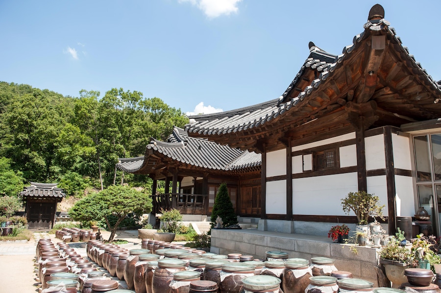 JFC1PC Yongin City, South Korea - June 29, 2017: Beautiful Traditional Architecture. Photo taken on June 29, 2016 in Yongin City, South Korea
