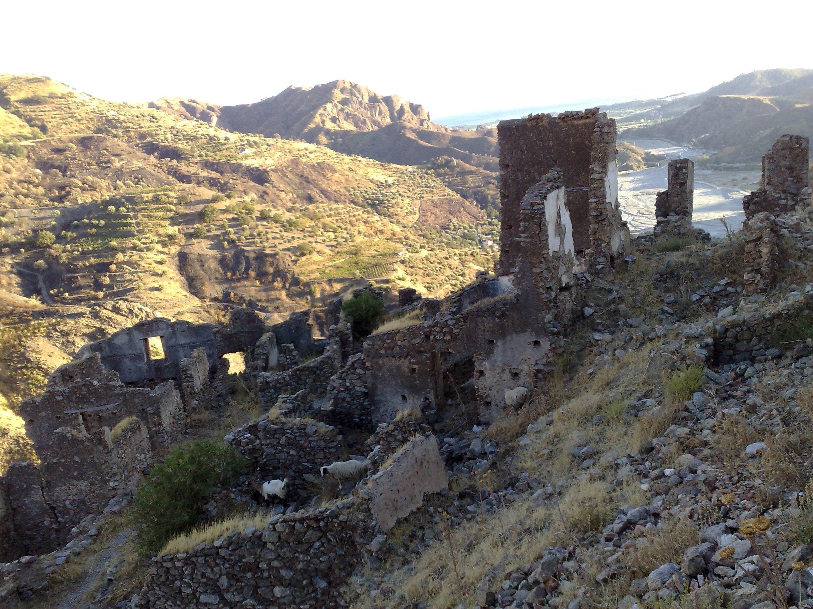 Le Chateau d'Amendolea