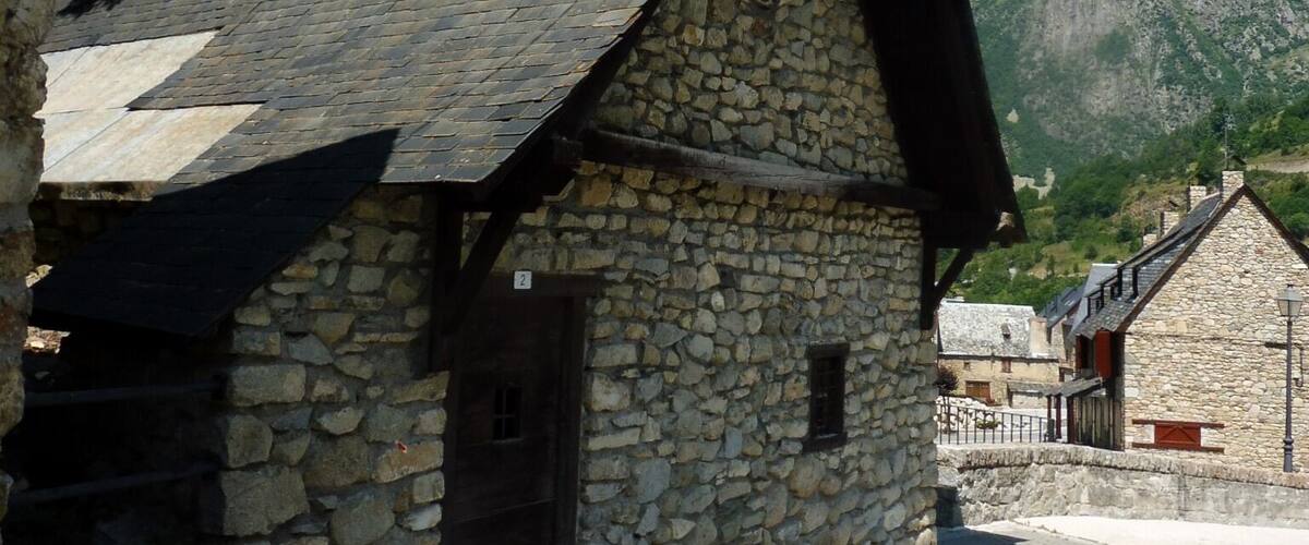 Capella de la Verge del Roser de Tredòs (Naut Aran)