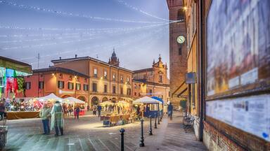 Ancient palaces and Christmas decorations