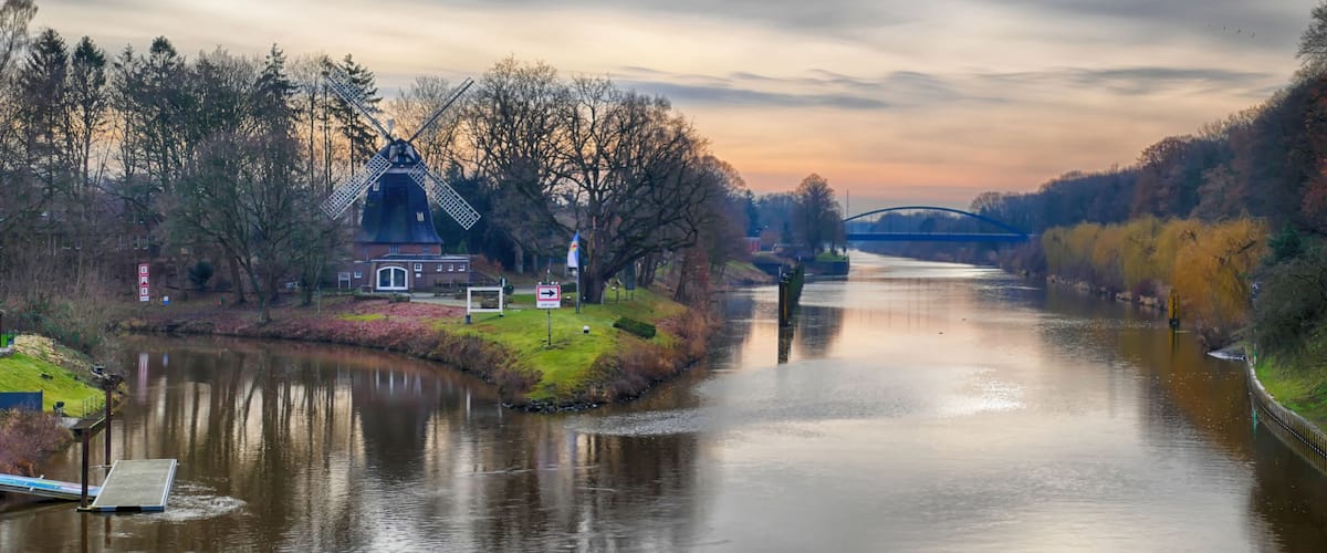 Alte Mühle am Fluss Hase in Meppen im Emsland