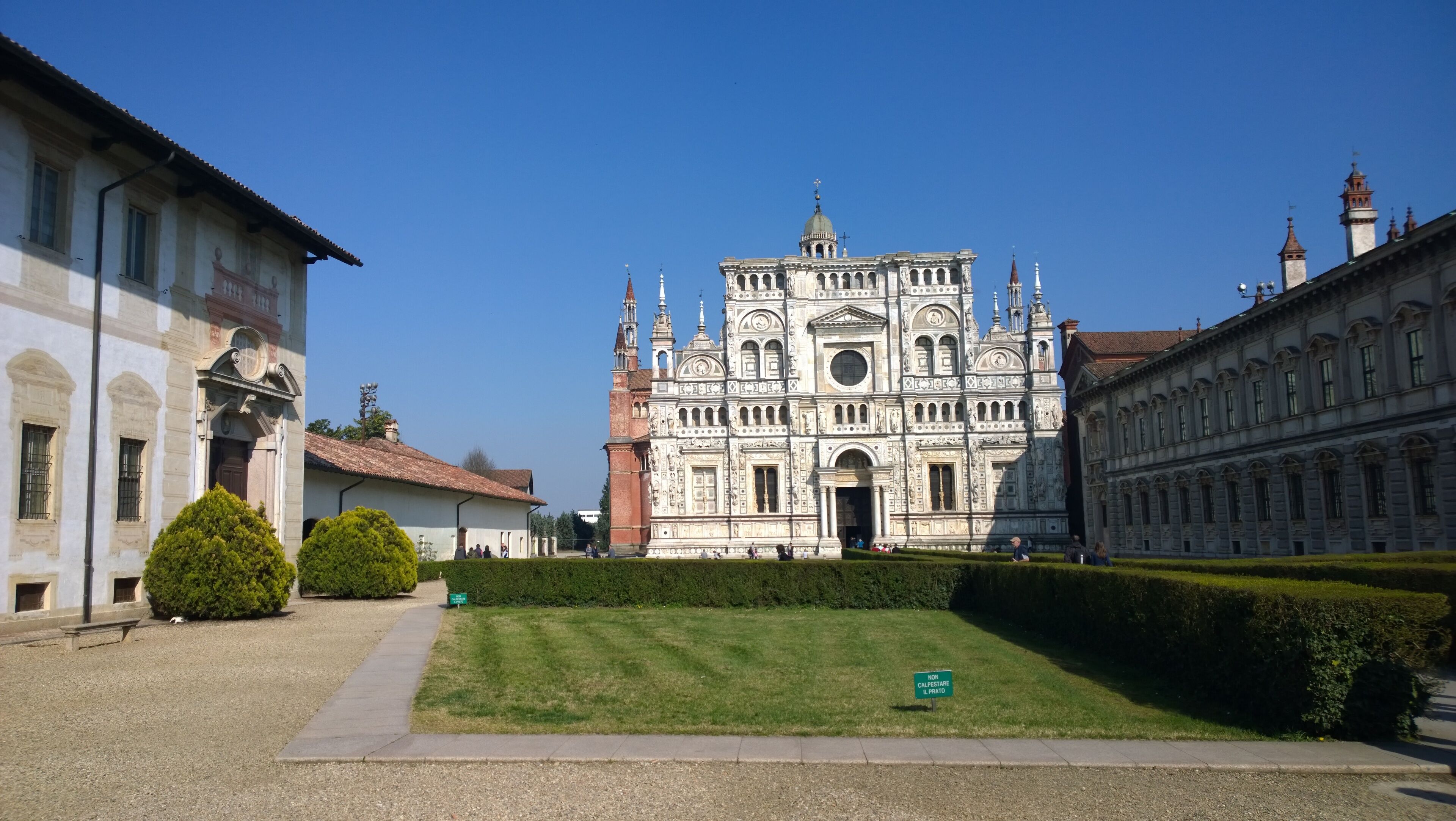 Chiesa principale all'interno della Certosa (1)
