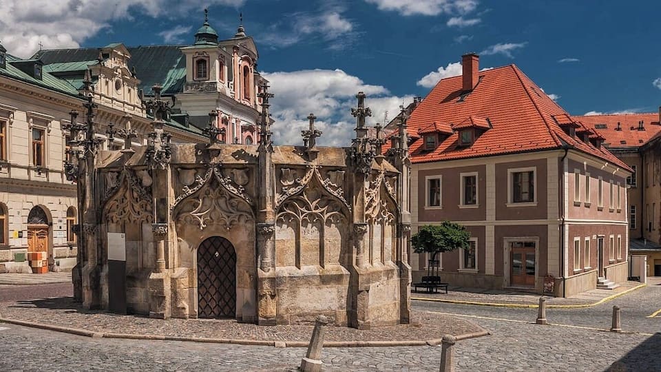 July 2016
Stone fountain, Kutná Hora, Czech republic
Stone fountain in the old town of Kutná Hora was built in 1493 to 1495 by Matyas Rejsek, who was the architect of the Church of Saint Barbara in Kutná Hora. It is a fine example of late Gothic style and it was used as water reservoir until 1890.
#unesco