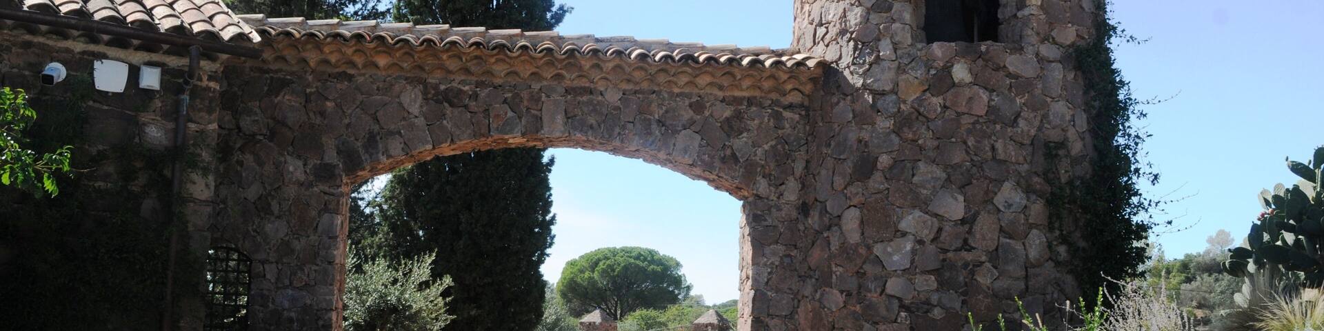 Var (France) : Château Saint-Roux à Vidauban