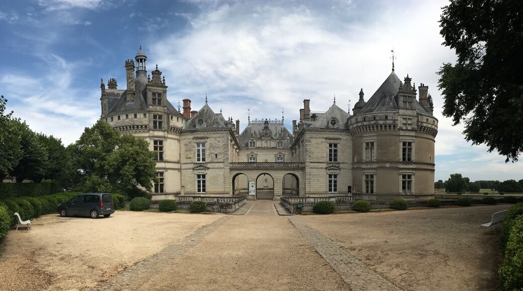 Le Lude Chateau