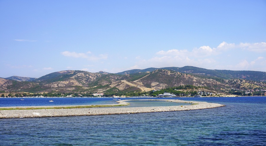Orak island at Phokaia, (Foca) izmir, Turkey; Shutterstock ID 701113792; Purchase Order: SP-2457; Order Number: SP-2457 Hotels.com Go Guides; Client/Licensee: Hotels.com - Mohamad Najib; Job: Hotel