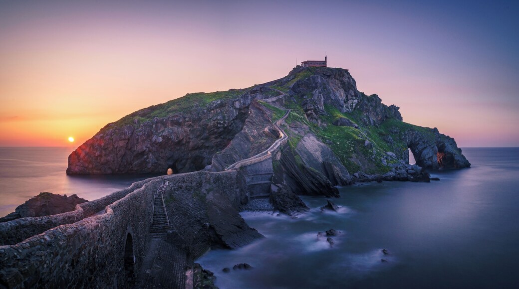 Amazing to visit Dragonstone!! Sunset was after 9pm and we had the place to ourselves! #Spain #GoT #BvS100k