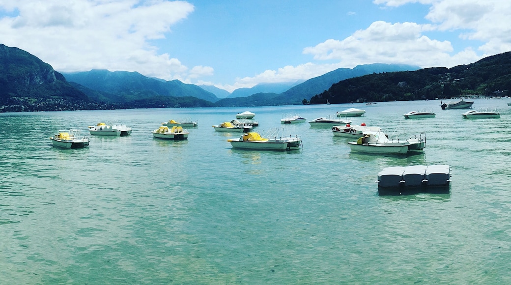 Stunning and peaceful lake with crystal clear waters in the middle of the French Alps... With the added benefit of the old town of Annecy (also called the mini-Venice of France). My favorite place in France. Could easily call it home :)