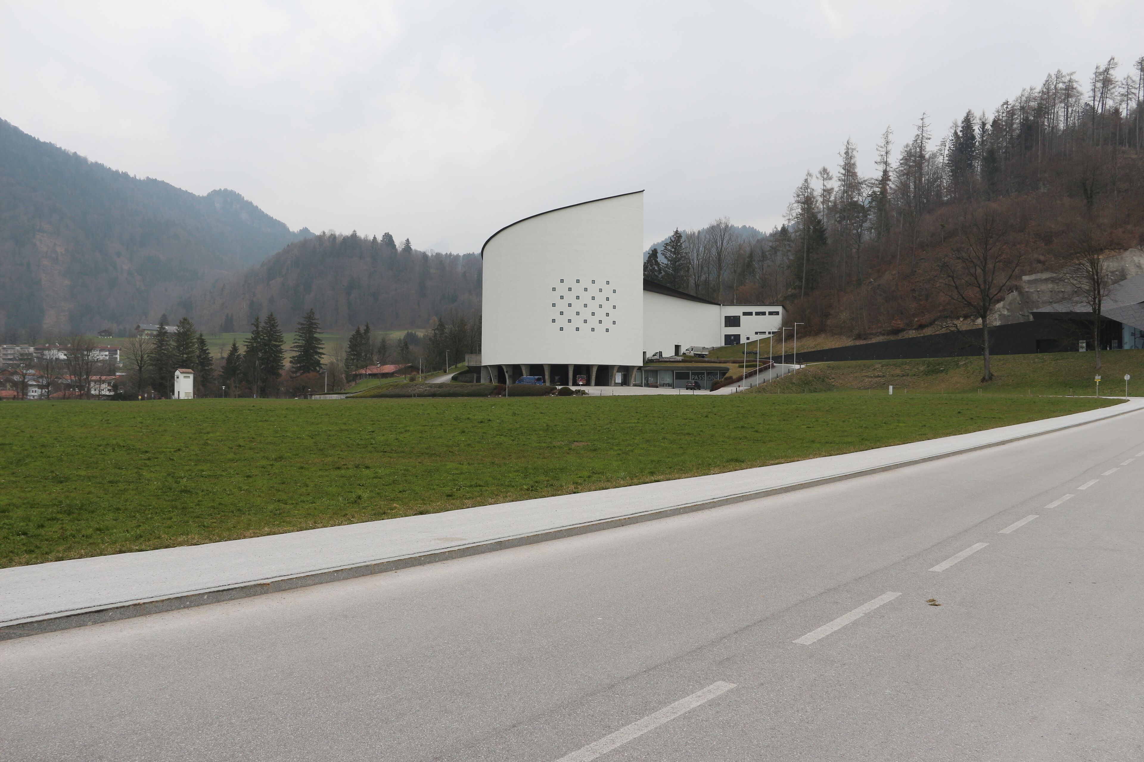 This media shows the protected monument with the number 101092 in Austria.