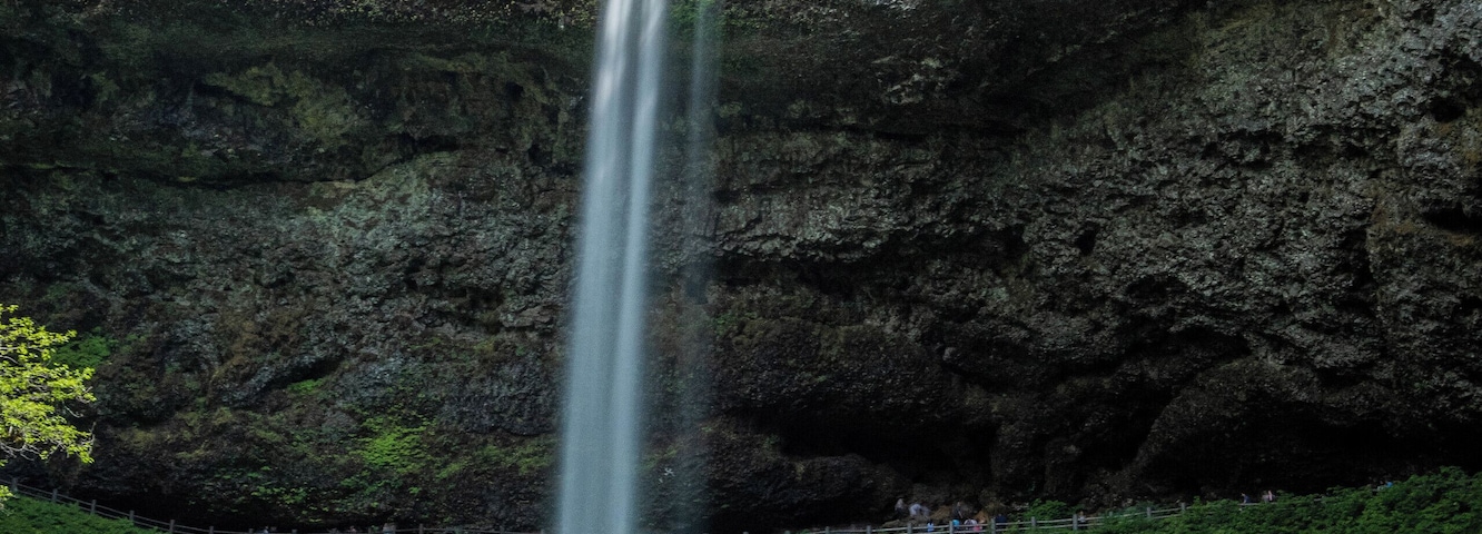 Beautiful day with lots of waterfalls. This was the first one we stopped at. #bthroughthelens #oregon #longexposure #green #waterfalls
