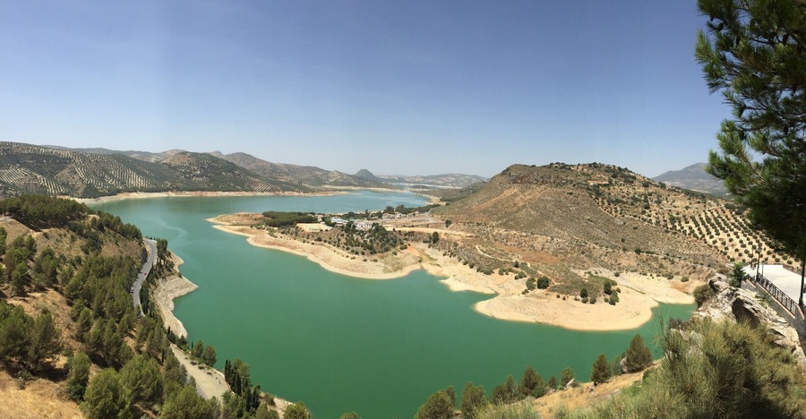 On the road from Cordoba to Granada, Andalusia, don't forget to visit this small village: Isnajar. Unforgettable!