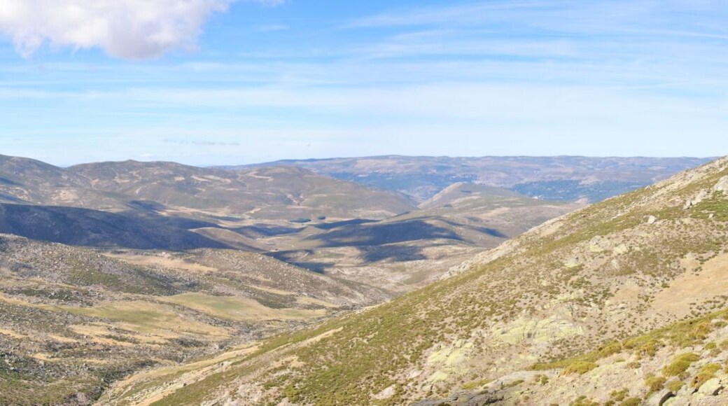 Vistas desde el puerto del Peón (sierre de Gredos) - Ávila - Spain