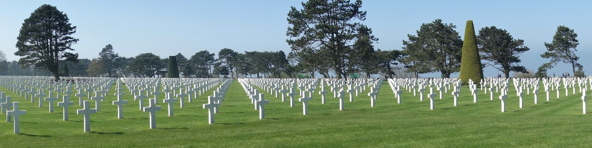 Normandy, traces of D-day
The impressive “Normandy American Cemetery and Memorial” covers 172 acres and contains the graves of 9,385 of US military dead, most of whom lost their lives in the D-Day landings and ensuing operations. #Omaha_Beach  #D_day_Normandy