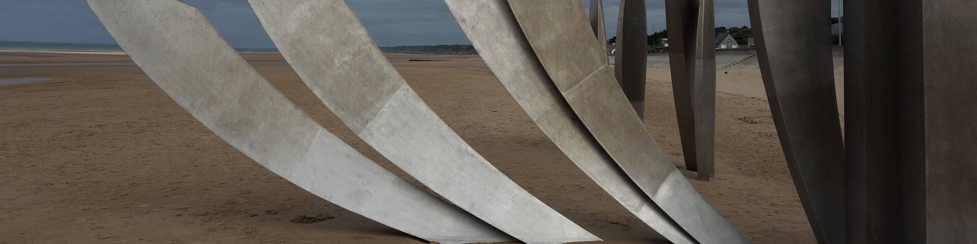 In a few weeks, on 6 June 2019, we commemorate the 75th anniversary of Operation Overlord, the Allied operation that launched the successful invasion of occupied Western Europe in 1944.
Photo: “Les Braves”, the Omaha Beach monument. #Omaha_Beach #D_day_Normandy