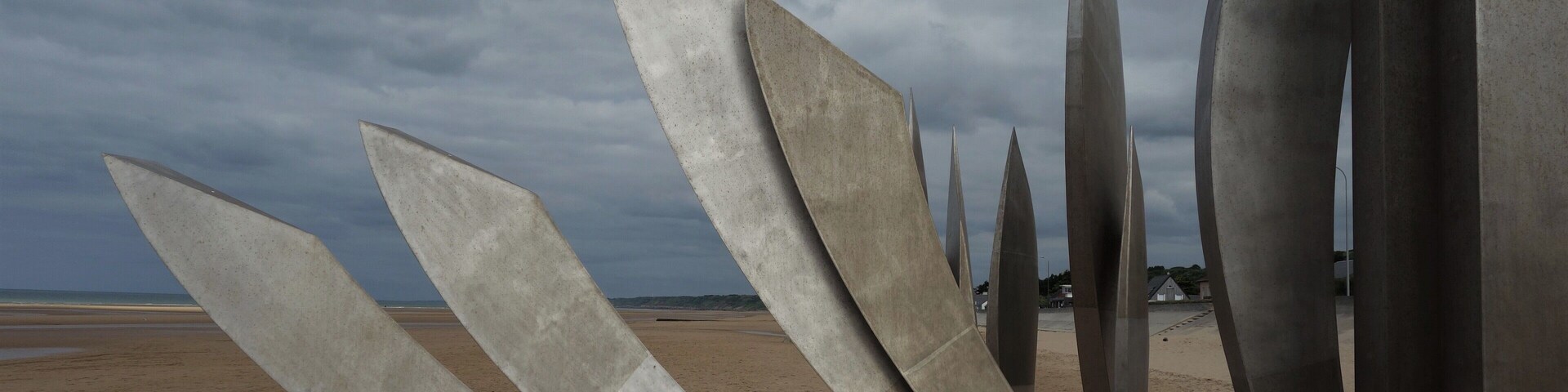 In a few weeks, on 6 June 2019, we commemorate the 75th anniversary of Operation Overlord, the Allied operation that launched the successful invasion of occupied Western Europe in 1944.
Photo: “Les Braves”, the Omaha Beach monument. #Omaha_Beach #D_day_Normandy