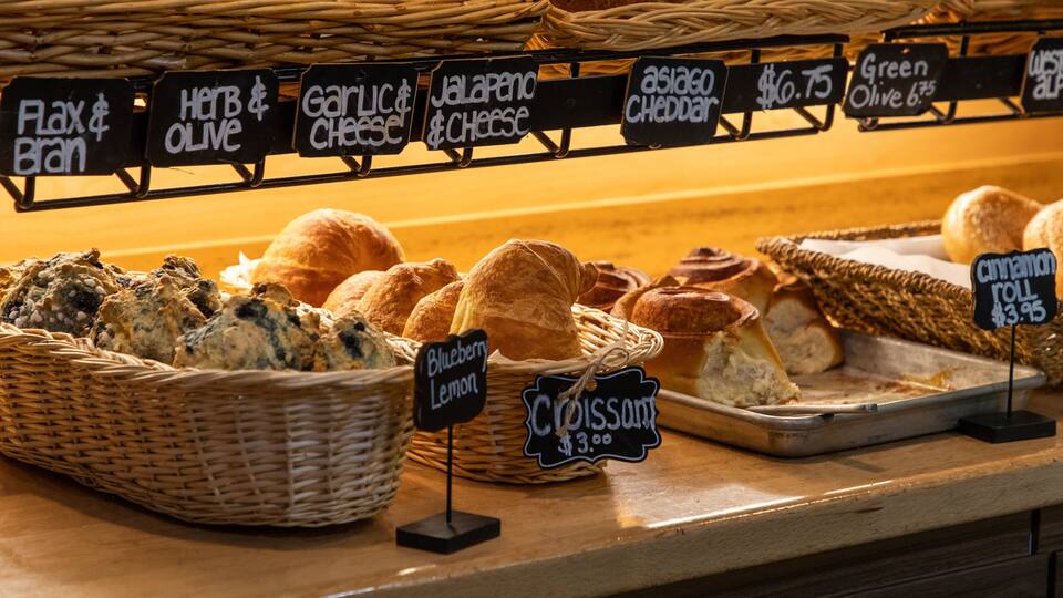 Sunshine Coast Regional District which includes markets, signage and food