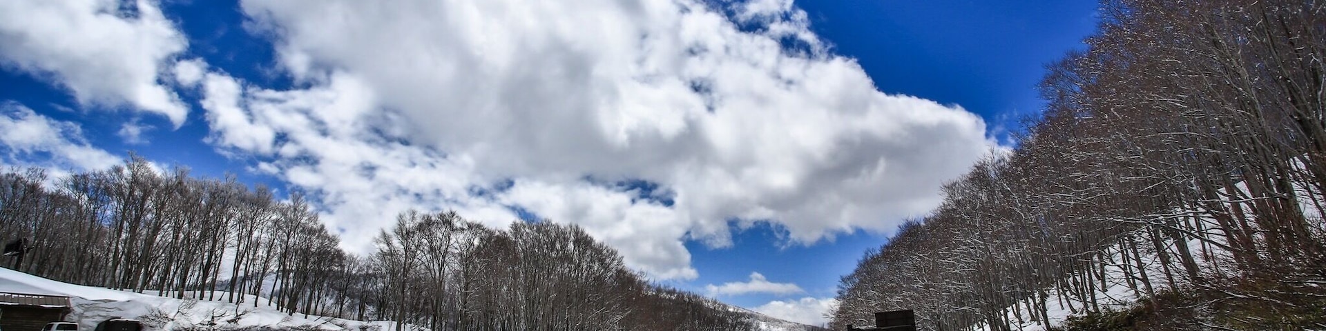 A good sunny day over the mountain of Hakkoda.
#OntheRoad