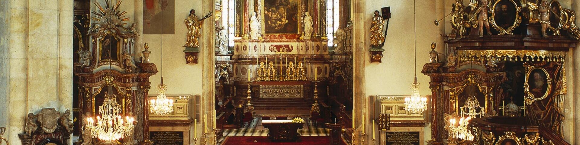 Cathédrale Saint-Gilles de Graz montrant patrimoine architectural, vues intérieures et aspects religieux