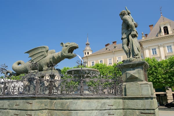 Neuer Platz welches beinhaltet Statue oder Skulptur, Springbrunnen und Geschichtliches