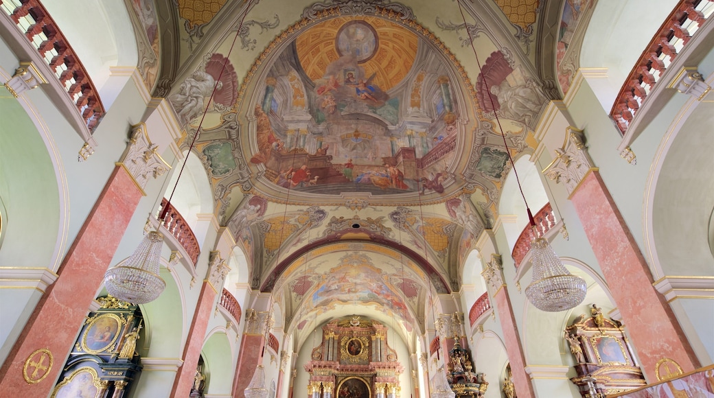 Klagenfurt am Woerthersee which includes art, a church or cathedral and interior views