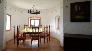 Hochosterwitz Castle which includes interior views and heritage elements