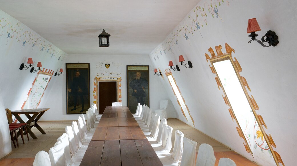 Hochosterwitz Castle montrant vues intérieures et patrimoine historique