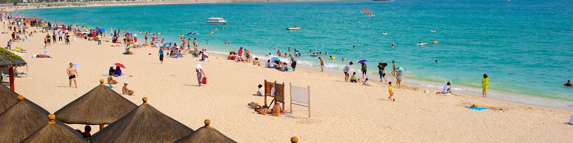 Dadongdai Beach which includes general coastal views and a beach