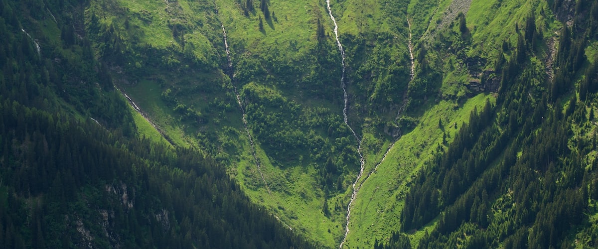 Monte Stubnerkogel que incluye montañas y situaciones tranquilas