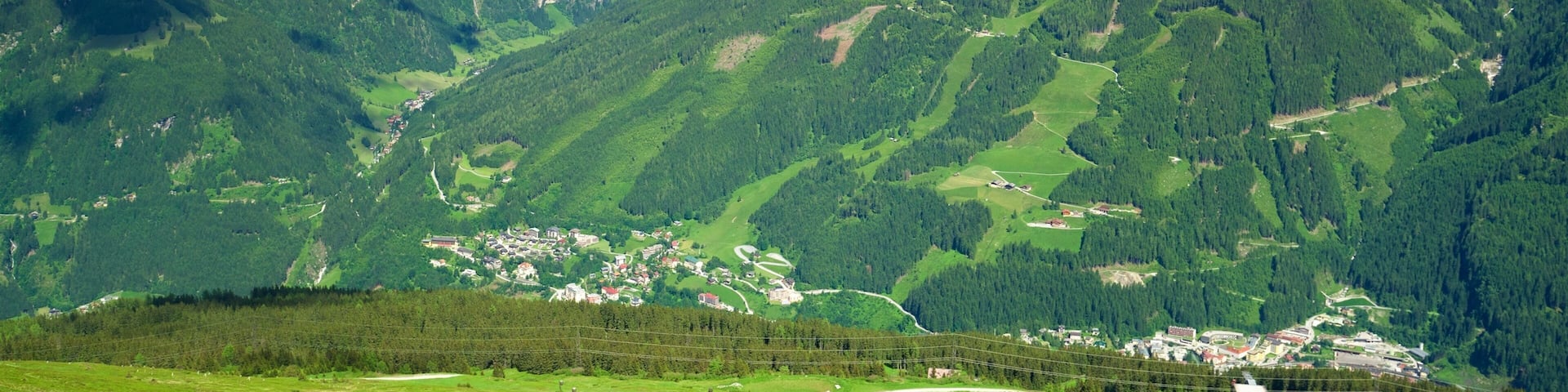 Stubnerkogel Mountain showing mountains and tranquil scenes