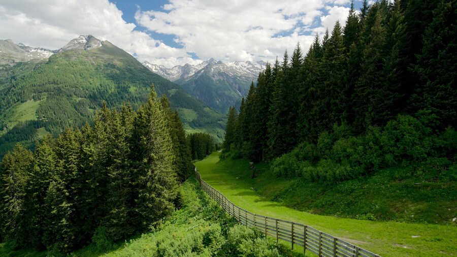 Stubnerkogel Mountain showing mountains and tranquil scenes