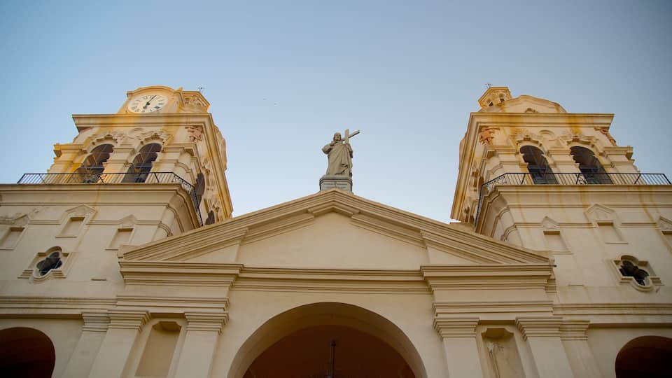 Cordoba Cathedral which includes heritage architecture, religious elements and a church or cathedral