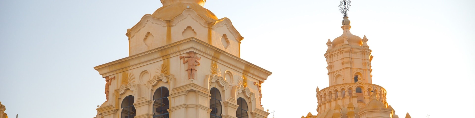 Cordoba Cathedral das einen Sonnenuntergang, religiöse Aspekte und historische Architektur