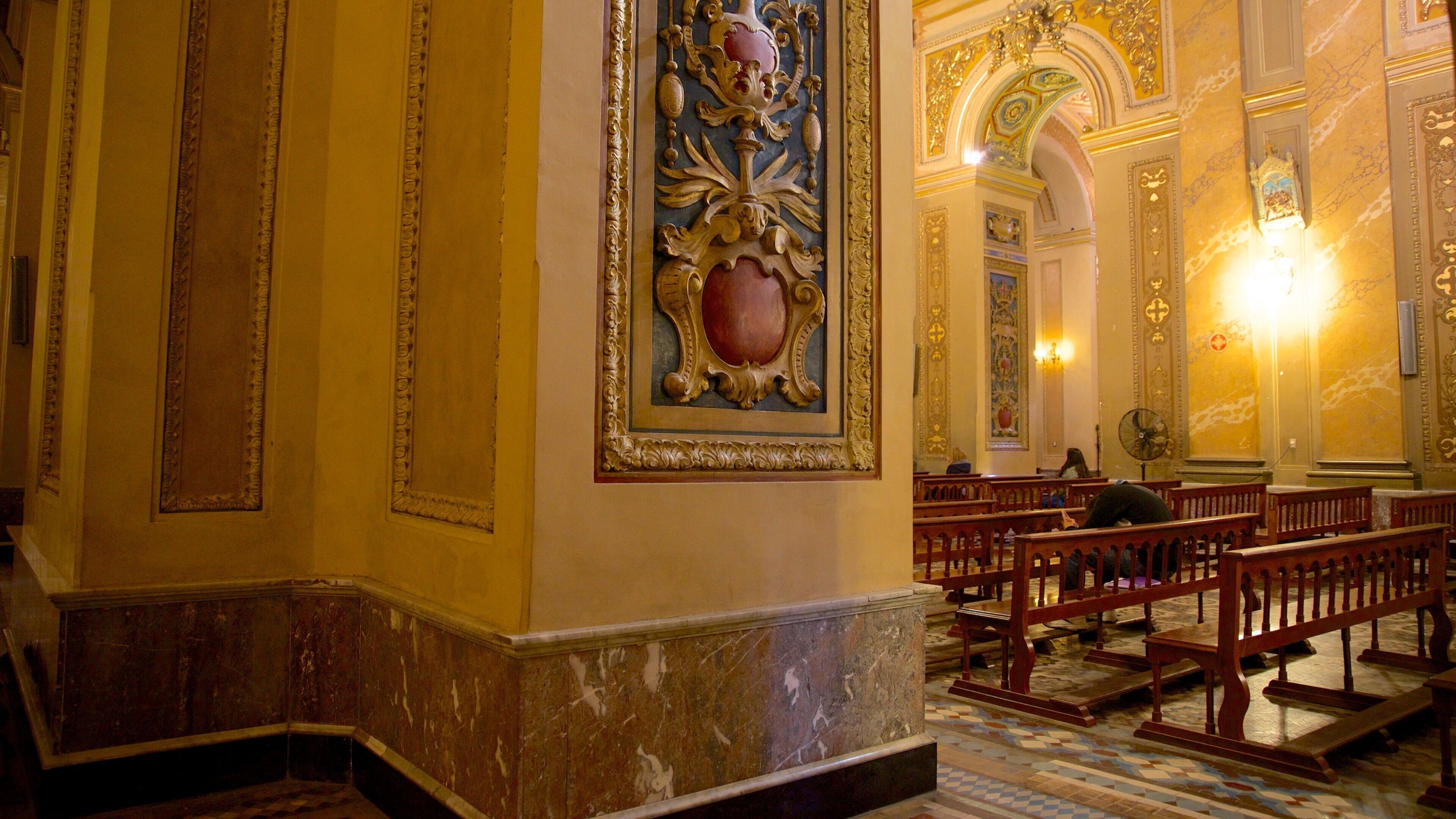 コルドバ大聖堂 どの含み 遺跡, 宗教的要素 と 屋内の眺め