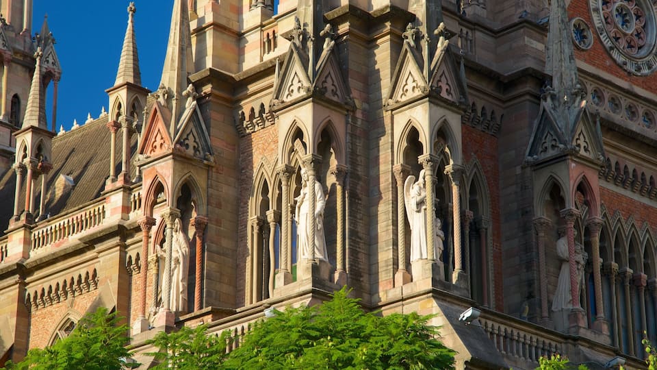 Sagrado Corazon Church showing heritage architecture, a church or cathedral and religious aspects