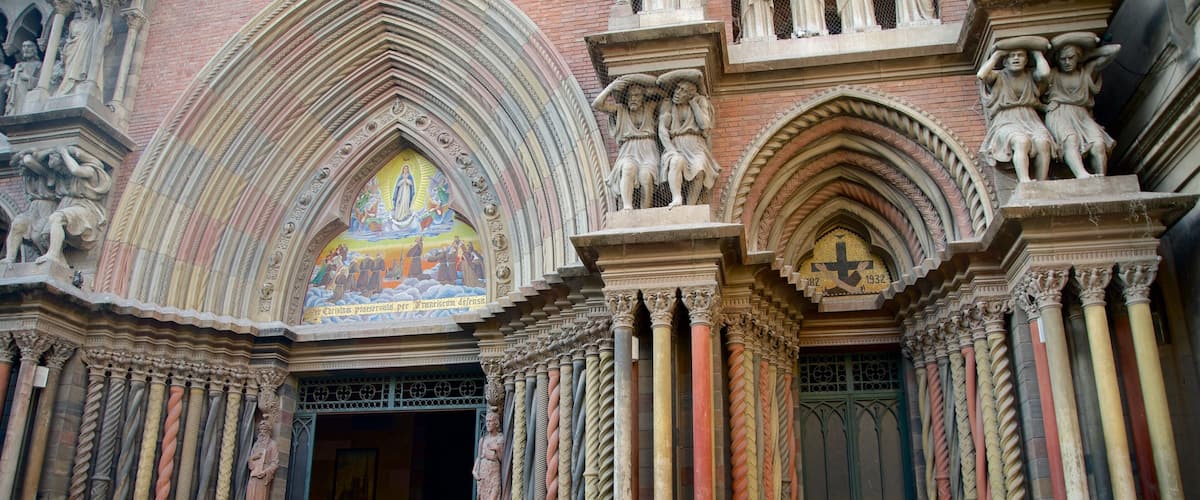 Sagrado Corazon Church showing heritage architecture, religious aspects and a church or cathedral