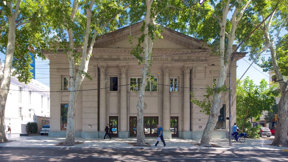 Teatro Independecia showing heritage architecture