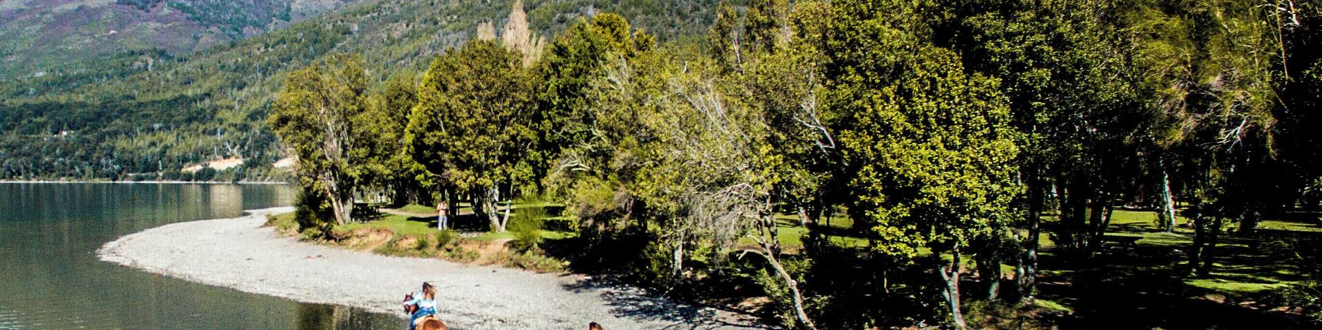 Fotografia aerea tomada en el Parque Nacional Nahuel Huapi a orillas del Lago Gutierrez, Cerca de la mitica ruta 40 camino a El Bolsón en la provincia de Rio Negro.
#bvspatagonia #patagonia #ParqueNacionalNahuelHuapi