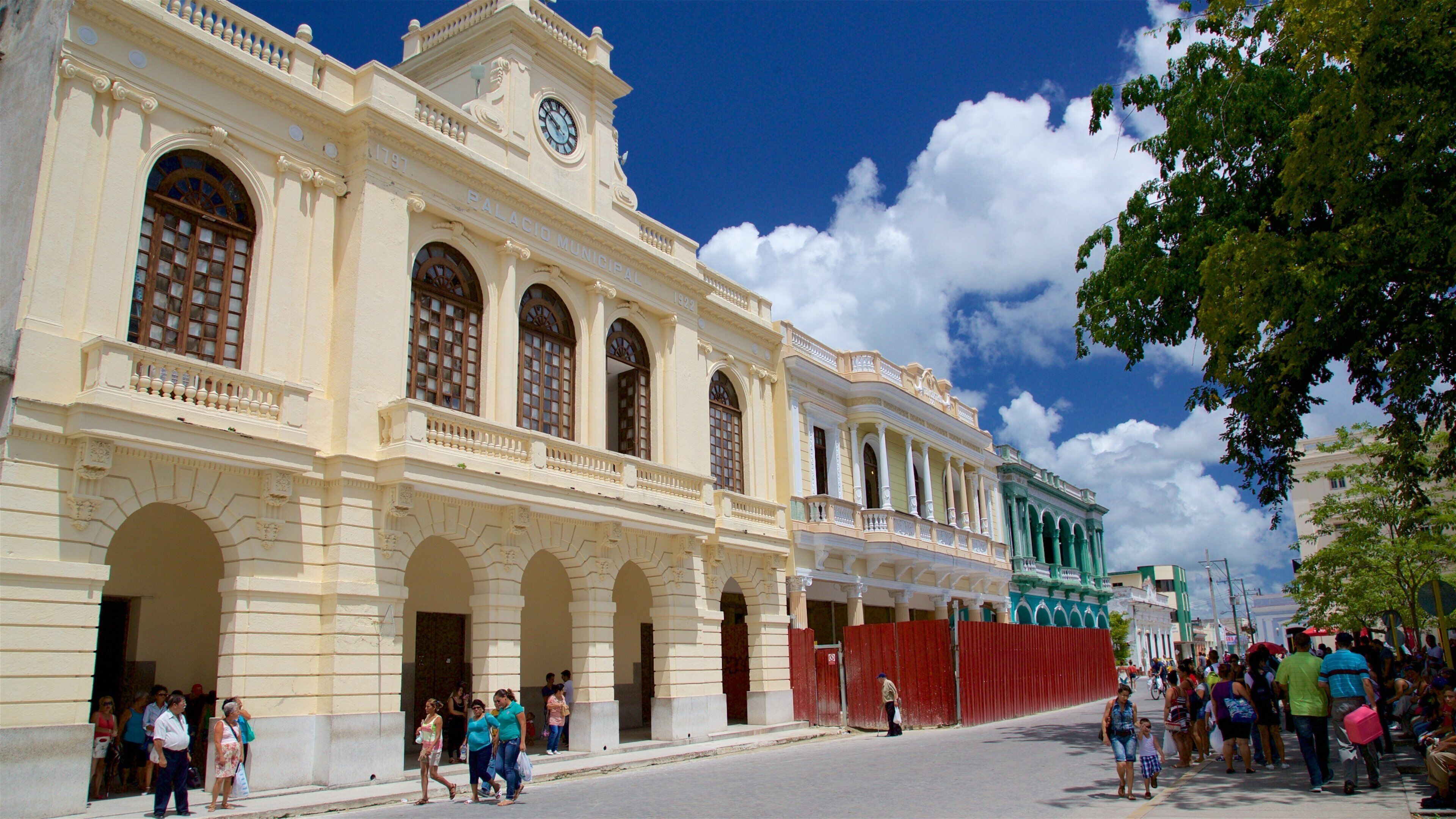 Santa Clara featuring heritage elements