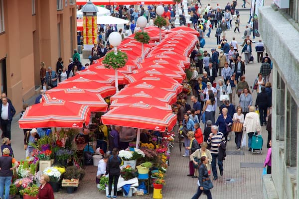 Dolac mettant en vedette scÚnes de rue et marchés